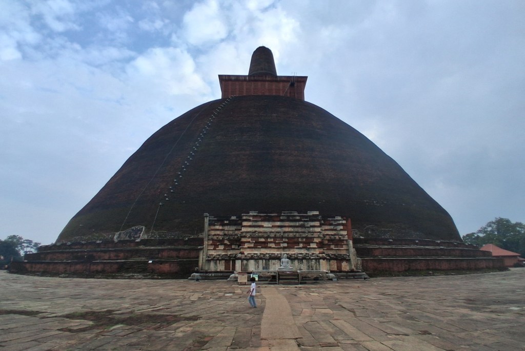 Sri Lanka 1.2 – Negombo to&nbsp;Anuradhapura